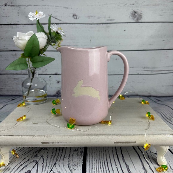 🌸 Lavender Ceramic Bunny Pitcher – Spring Easter Décor, Farmhouse Style - Picture 1 of 8